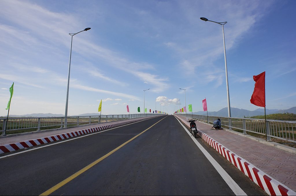 Cầu Dinh Ông